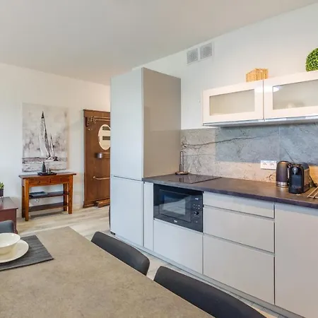 Katamarany Zatoka, Sun & Snow Apartment *